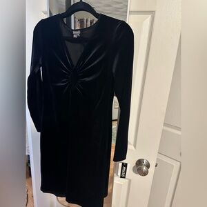 Muse Black Long Sleeve Velvet Dress